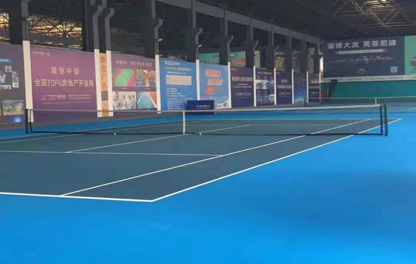 想在低温环境进行体育场地施工？这几点要注意了！